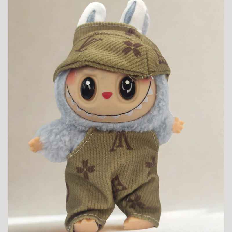 Labubu, готов за подвизи - Весел поздрав