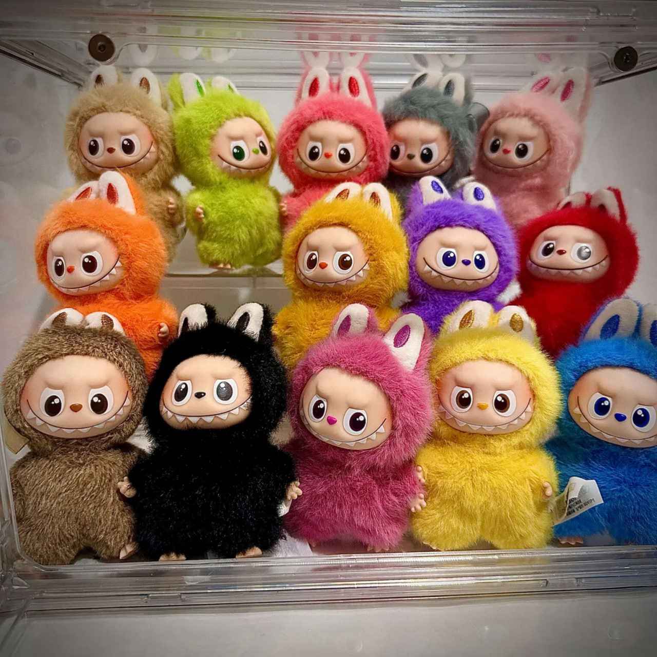 Labubu Pin for Love Series N–Z