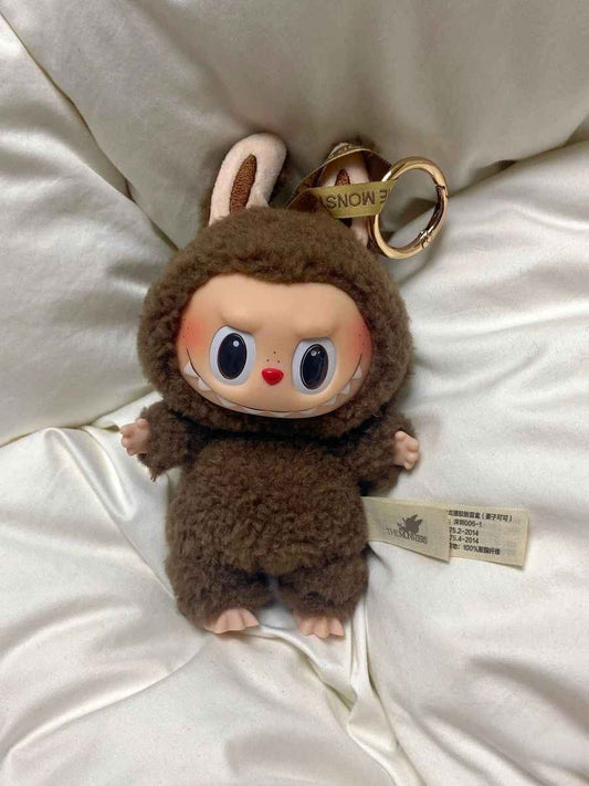 Тъмно Кафяв Labubu Exciting Macaron - ТАЕН МОДЕЛ