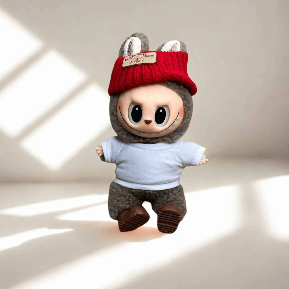 Labubu, готов за подвизи - Арти