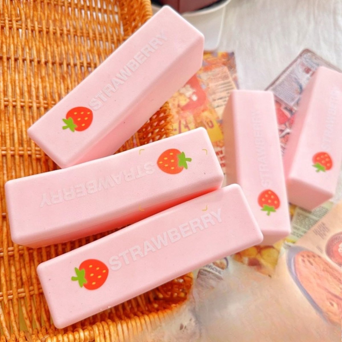 Squishy Butter Stick Ягода – Slow Rising Антистрес Играчка