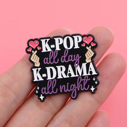 🖤 K-POP значка — мини аксесоар за истински фенове