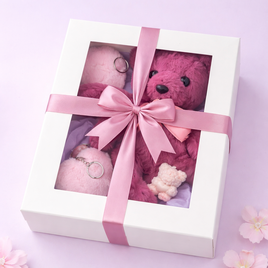 Подаръчна кутия „Любов“ – плюшена играчка по избор