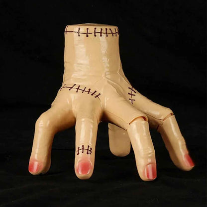 Интерактивната ръка Нещото – култовият герой от Семейство Адамс