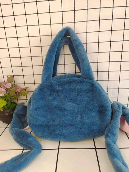 Плюшена кросбоди-чанта Stitch – мека, удобна и забавна