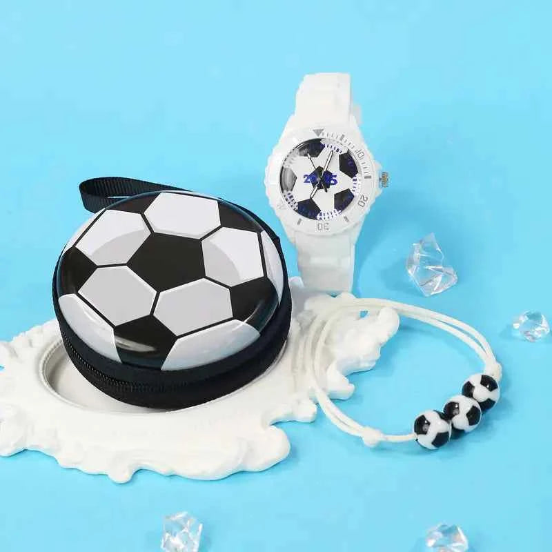Детски комплект – часовник, гривна и калъф футболна топка