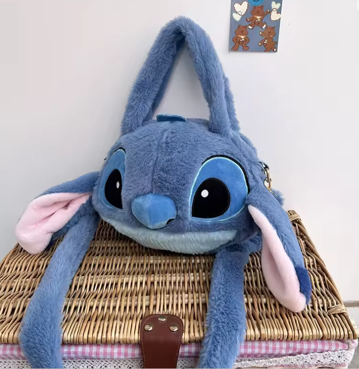 Плюшена кросбоди-чанта Stitch – мека, удобна и забавна