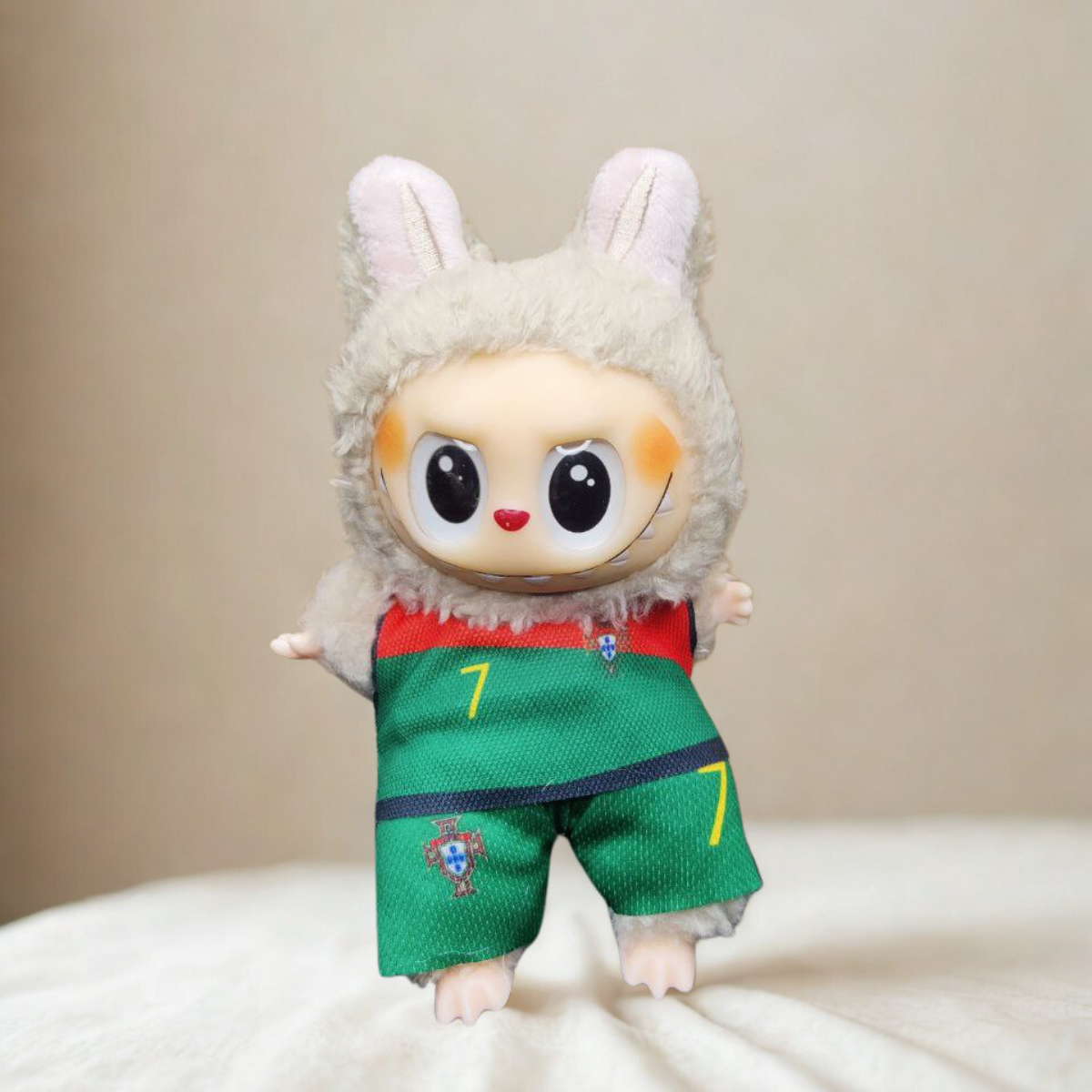 Labubu Кристиано Роналдо – колекционерска фигурка за фенове