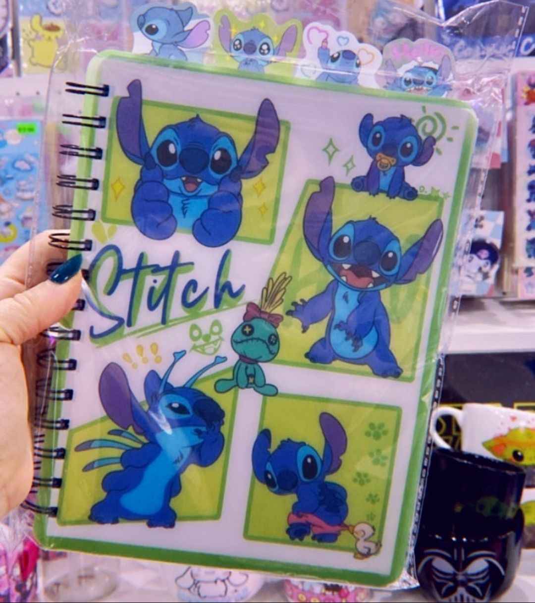 Тетрадка Stitch 100 л. широки редове (холограма)