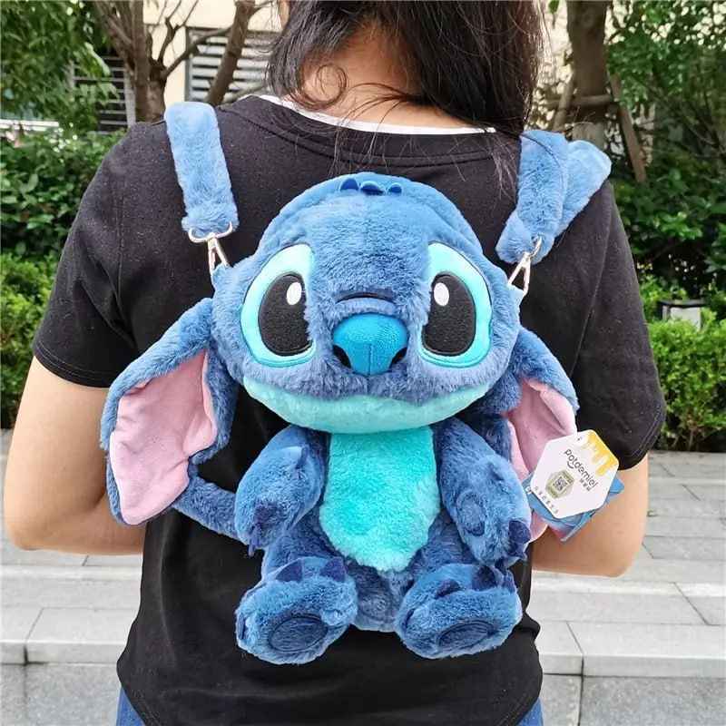 Плюшена раница Stitch – мека, сладка и удобна