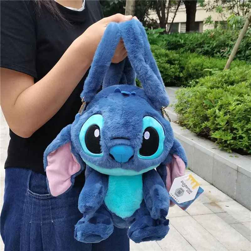 Плюшена раница Stitch – мека, сладка и удобна