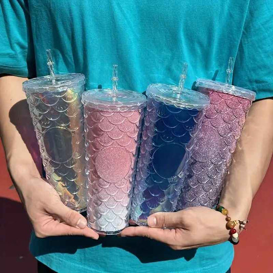 Чаша Mermaid Scales Cup – блестяща чаша с релеф и сламка (710 мл)