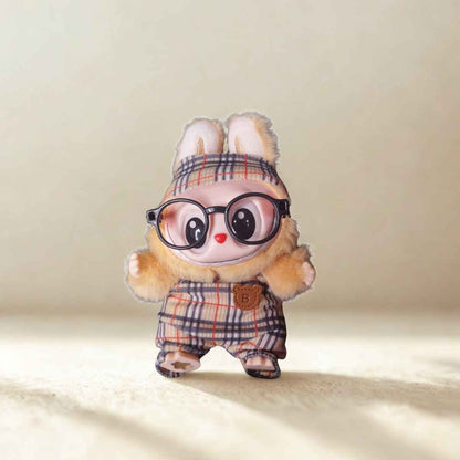 Labubu, готов за подвизи - Париж