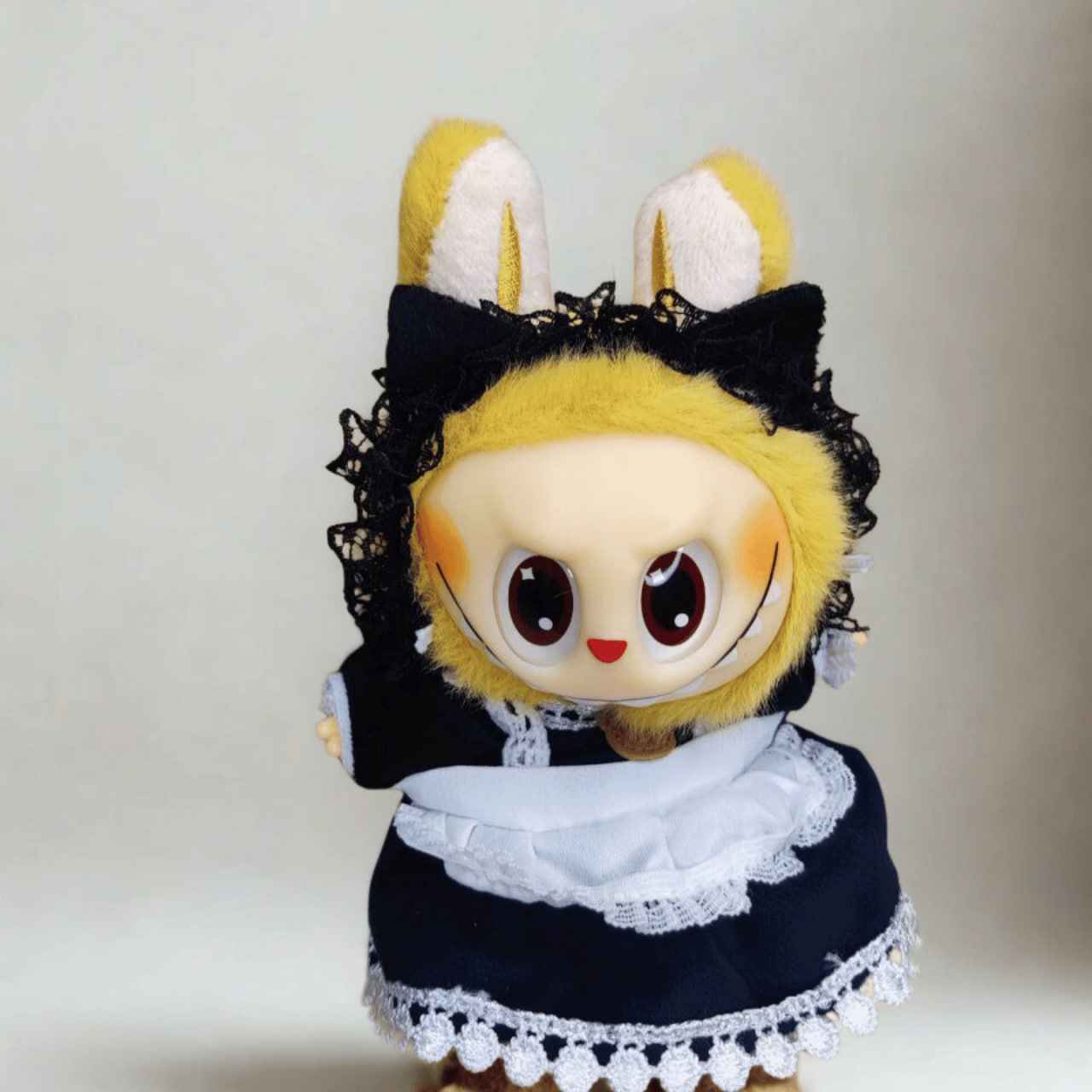 Labubu, готов за Halloween - Камериерката