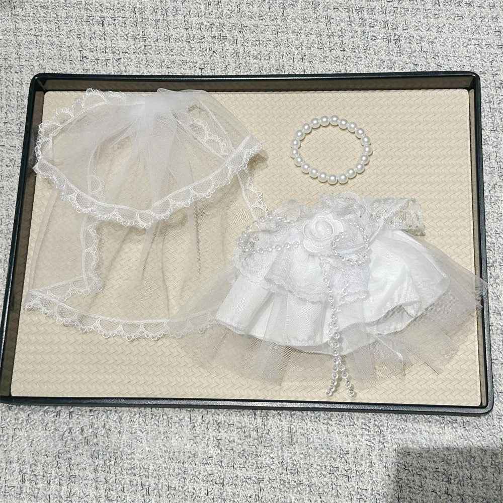 Labubu, готов за сватба - комплект младоженци