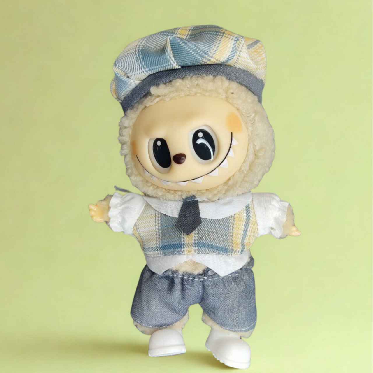 Labubu, готов за подвизи - Франсоа