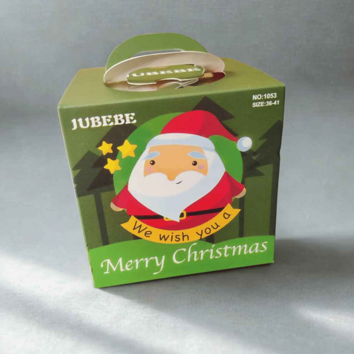 Коледен подаръчен комплект – 5 чифта тематични чорапи в луксозна кутия