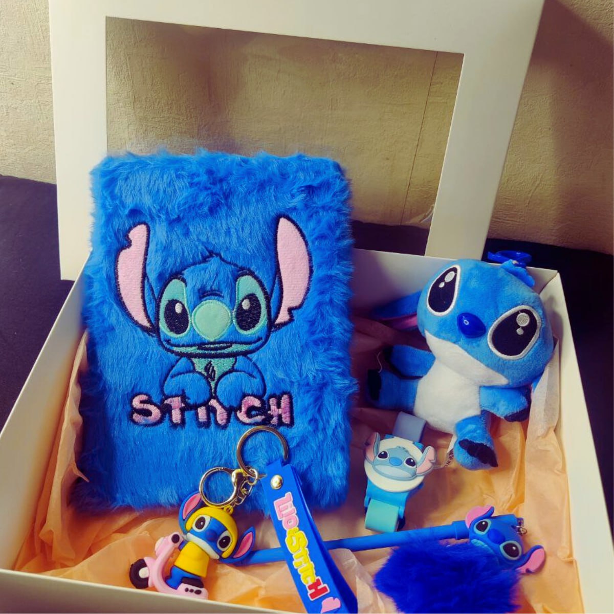 Подаръчен комплект Stitch – 6 части - идеален подарък за деца