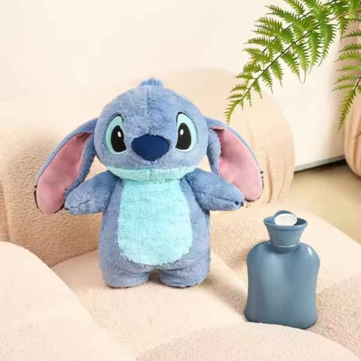 Топлина в прегръдките на Stitch – твоят приятел за зимните вечери