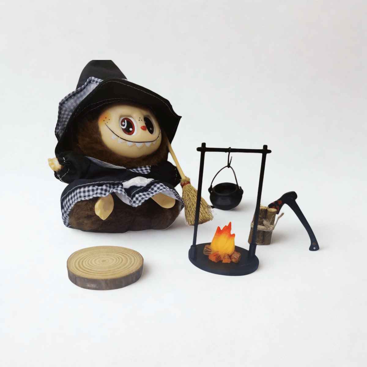 Комплект Щастлива вещица - таен кафяв модел + аксесоари за лагерен огън