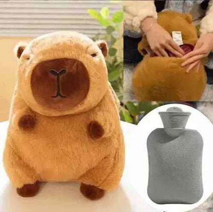 Плюшена Капибара с термо бутилка – уют и топлина в едно