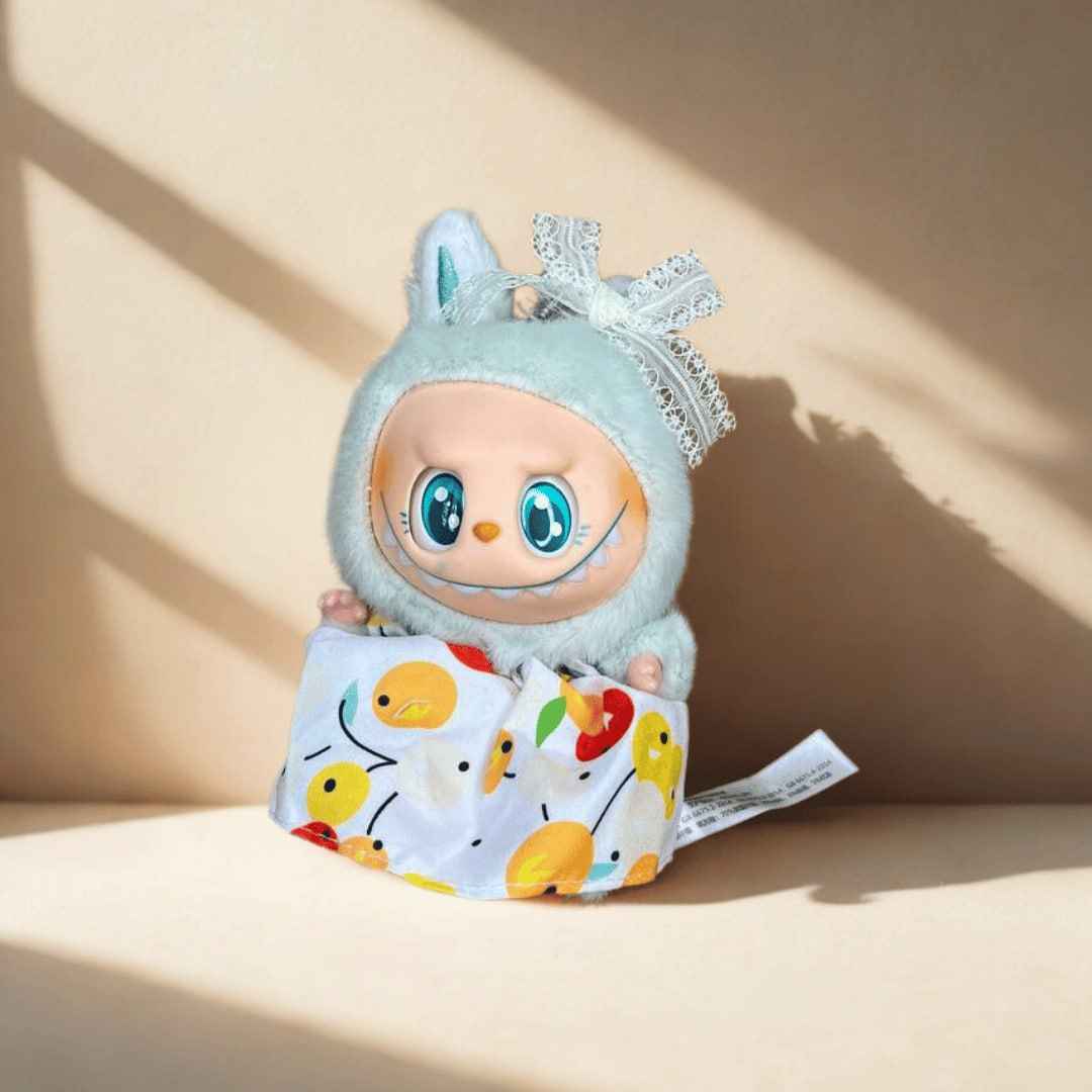 Labubu, готов за подвизи - Панделка