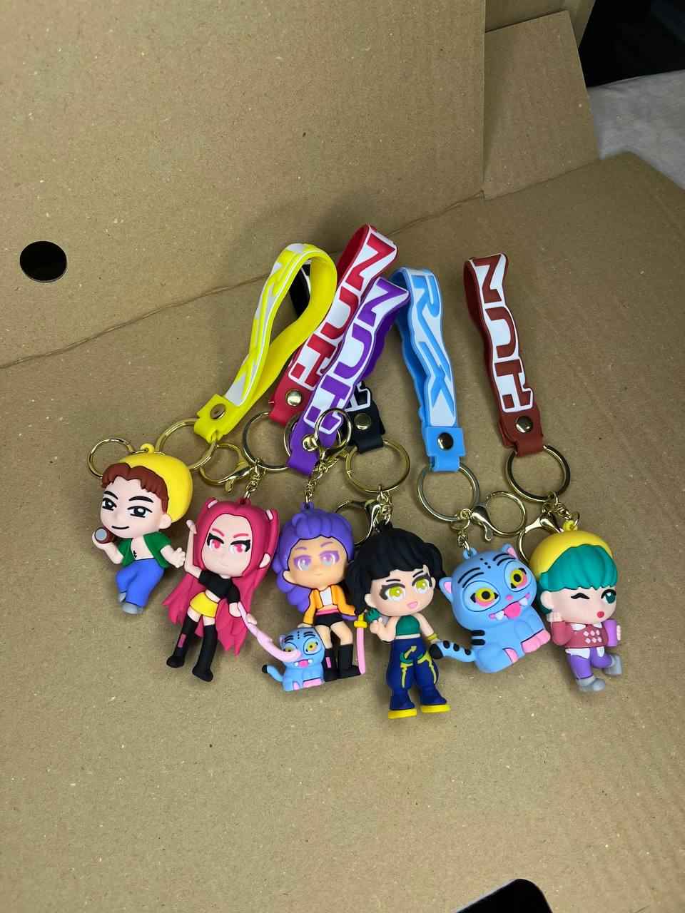 K-pop Demon Hunters Ключодържатели – Избери герой