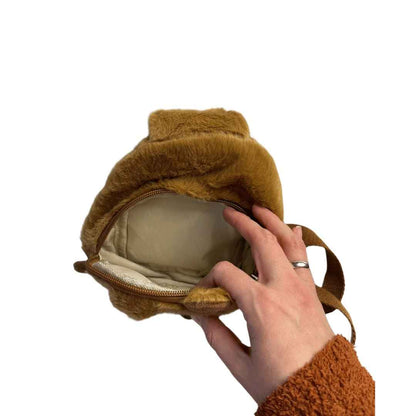 Плюшена чантичка „Капибара“ – сладък и практичен аксесоар