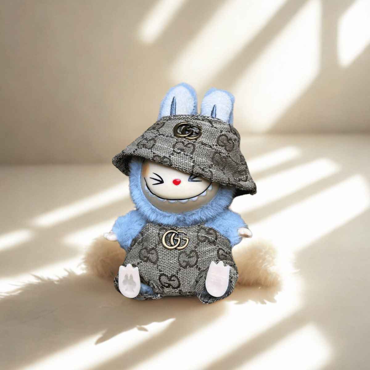 Labubu, готов за подвизи - Гого