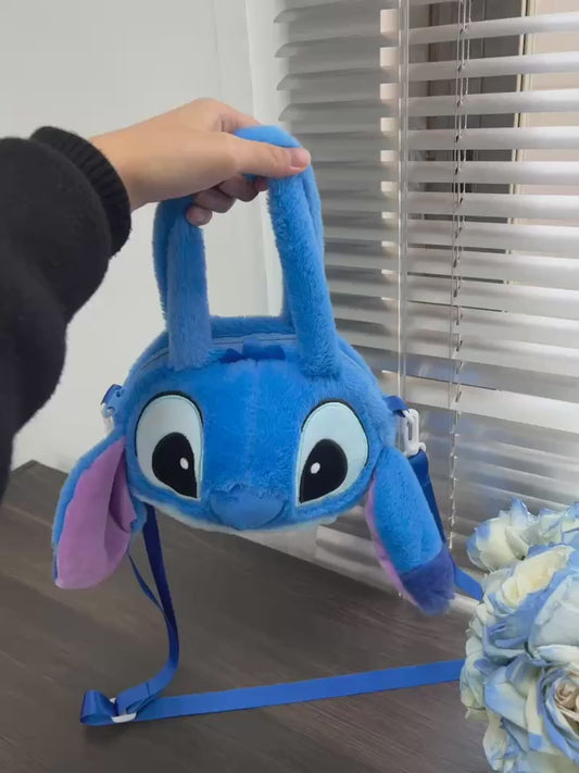 Плюшена кросбоди-чанта Stitch – мека, удобна и забавна